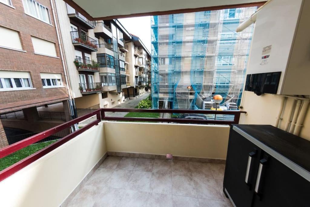 Apartamento Danae Centro Zumaia Exterior photo
